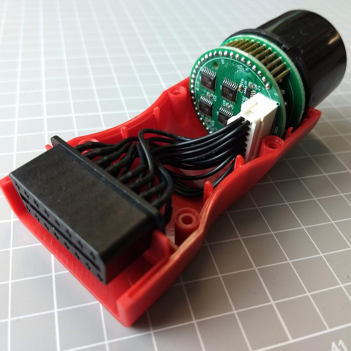 iCarsoft 38-Pin auf 16-Pin OBD Adapter passend für ältere Mercedes Benz Modelle wie 201 202