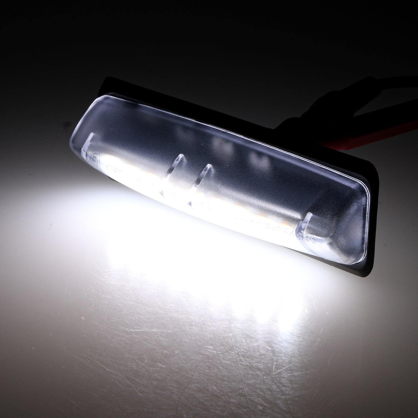 BRANDT AUTOMOTIVE Kennzeichenleuchten LED kompatibel mit Toyota Camry VI XV40 10-11 Matrix II 09-14 Prius III XW30 10-15 Prius Plug-in I 12-15 Prius V I 12-14 Venza I 13-16 Yaris III 11-11