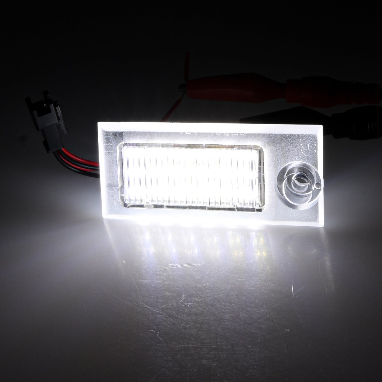 BRANDT AUTOMOTIVE Kennzeichenleuchten + Kabel LED + Widerstand kompatibel mit Audi A4 B5 Avant 97-01 A4 B5 Lim. 95-01 A6 C5 allroad 00-05 A6 C5 Avant 97-05 A6 C5 Limousine 97-05