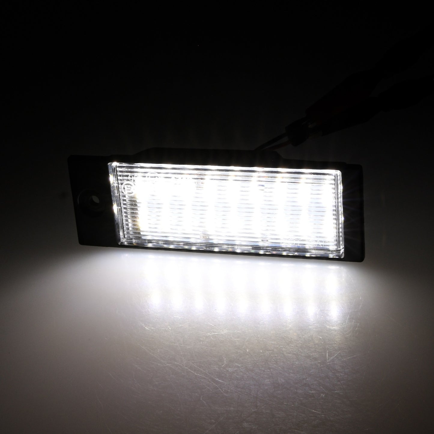 BRANDT AUTOMOTIVE Kennzeichenleuchten + Kabel LED kompatibel mit Hyundai iX 35 I LM 13-15 Tucson II III 13-18 Kia Cee’d SW CD 12-16 Forte III 19-21 Niro EV AB23
